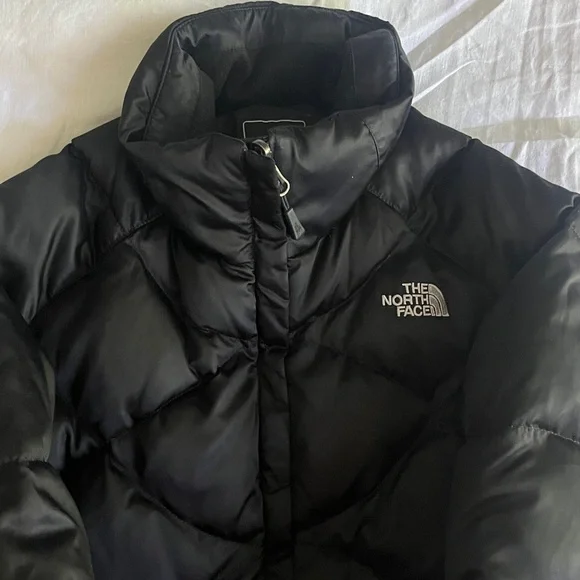 The North Face Quilted Black Jacket - Picture 1 of 6